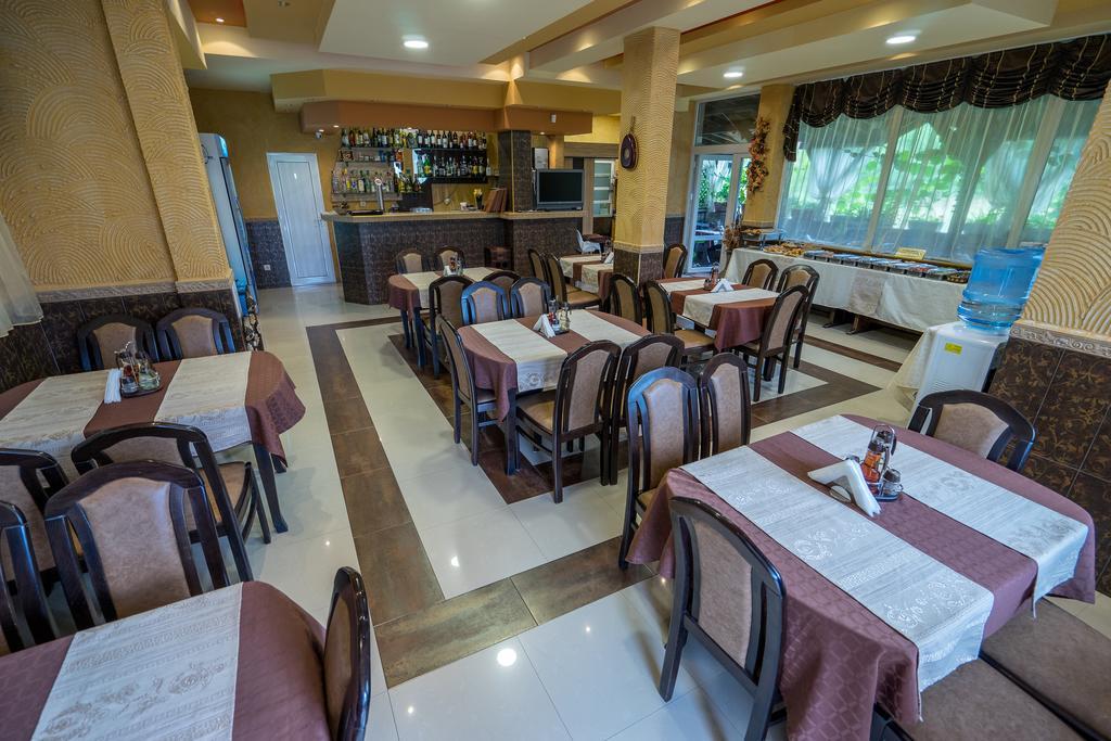 Hotel Luxor Lozenec Kültér fotó