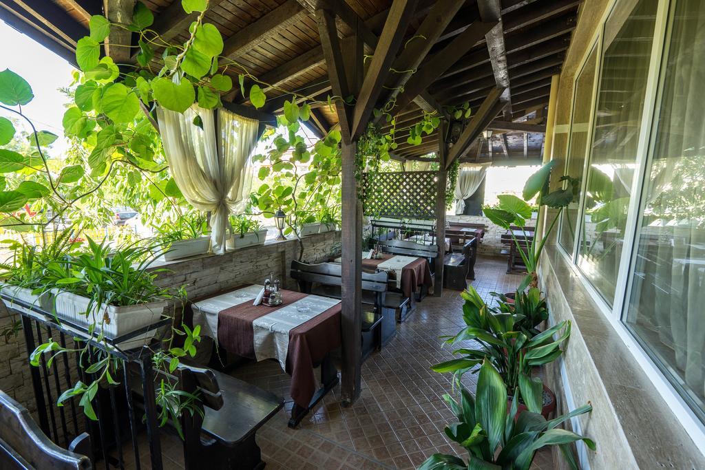 Hotel Luxor Lozenec Kültér fotó